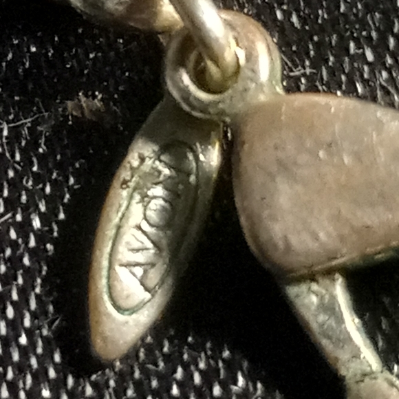 Avon Silver Crowded Necklace - Picture 3 of 9